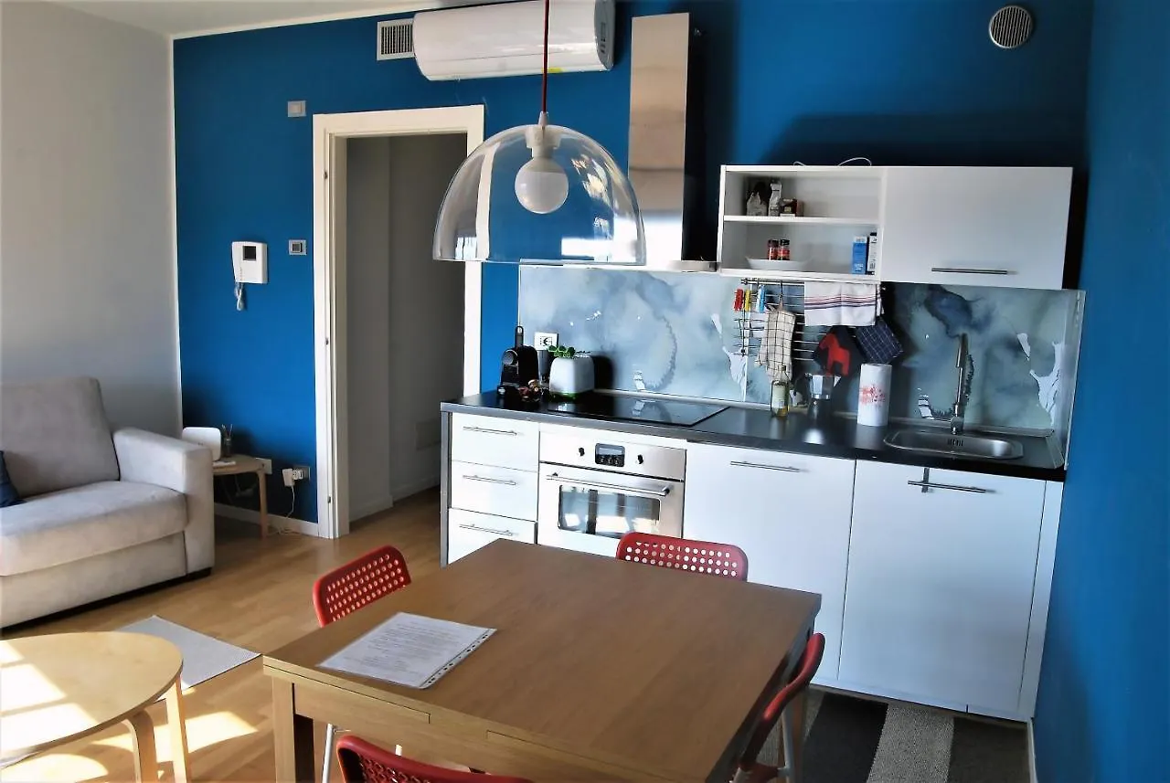 Modern & Bright Flat - 2 Min From The Sea Apartment Savona