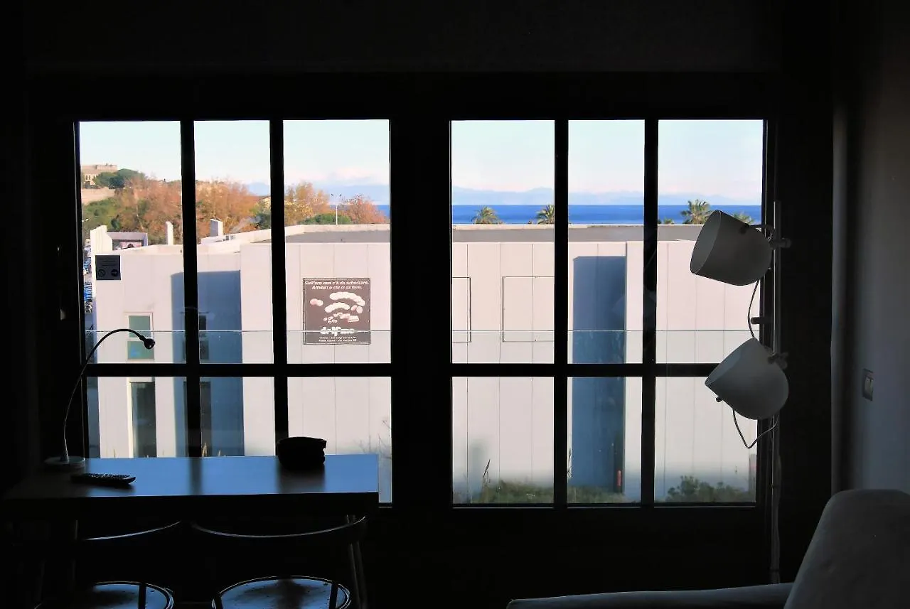 Modern & Bright Flat - 2 Min From The Sea Apartment Savona