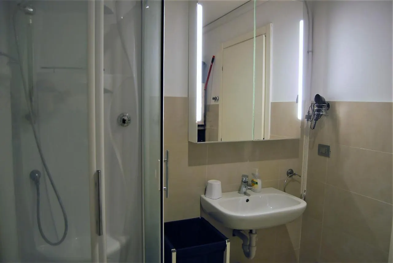 Modern & Bright Flat - 2 Min From The Sea Apartment Savona 0*,